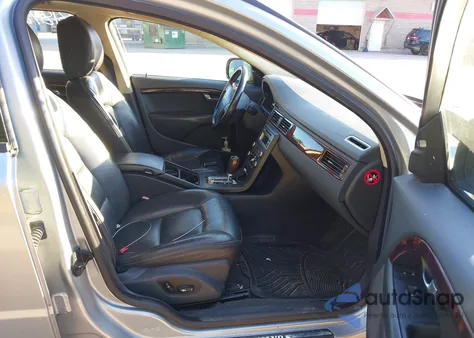 2008 Volvo Xc70 z USA, uszkodzony, nr VIN YV4BZ982081034242